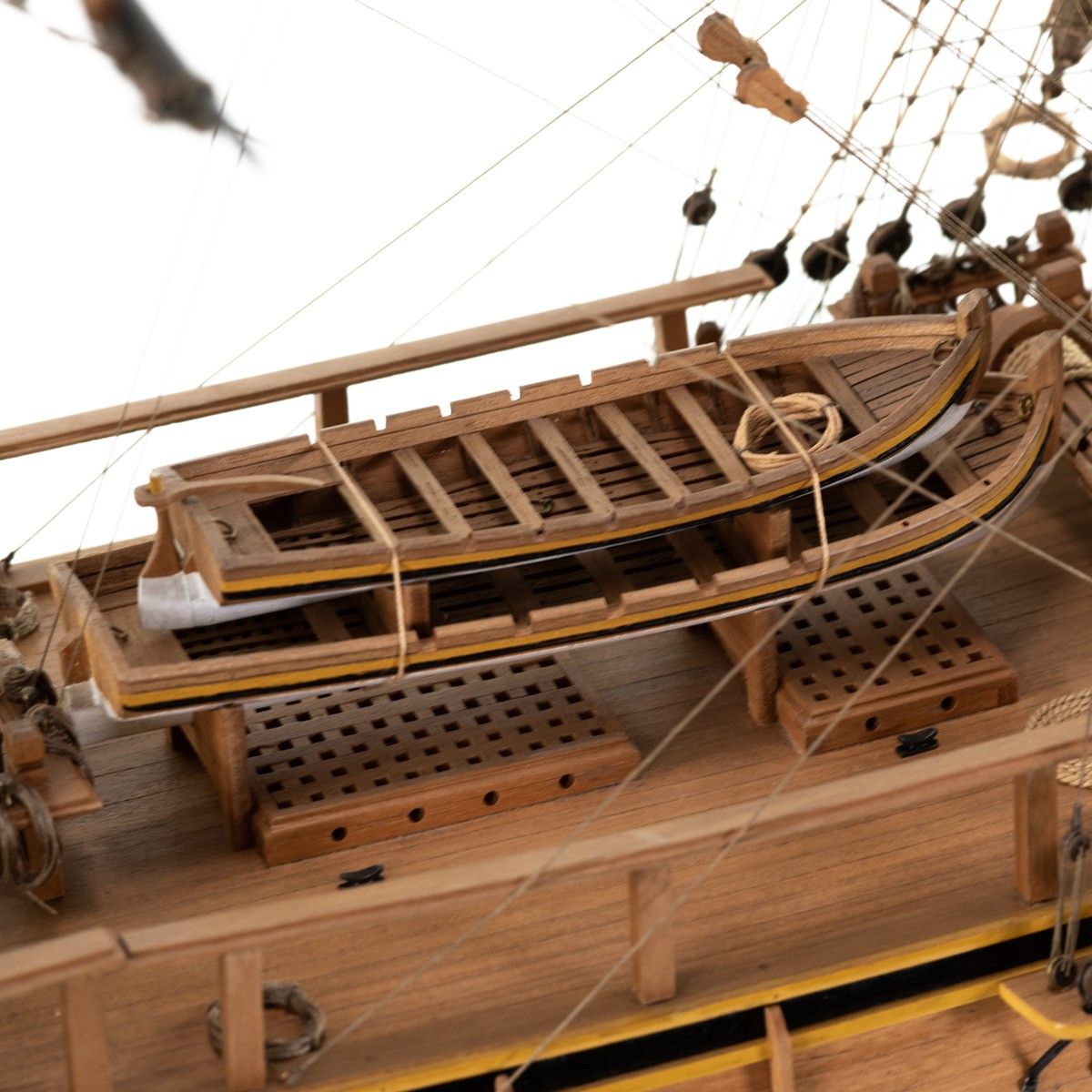 maqueta barco HMS Bounty detalle