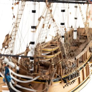 maqueta barco HMS Bounty detalle