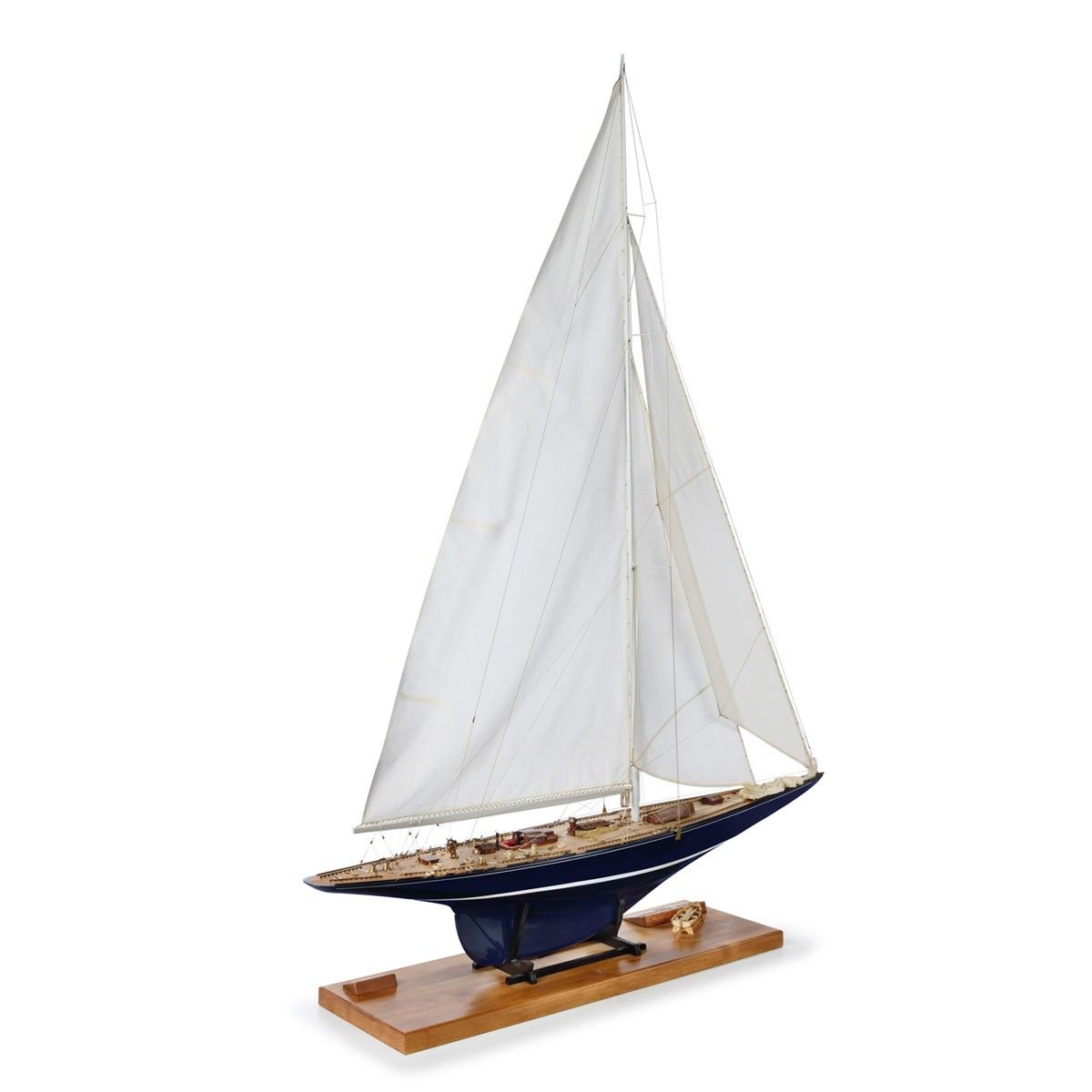 maqueta barco velero clase J Copa América