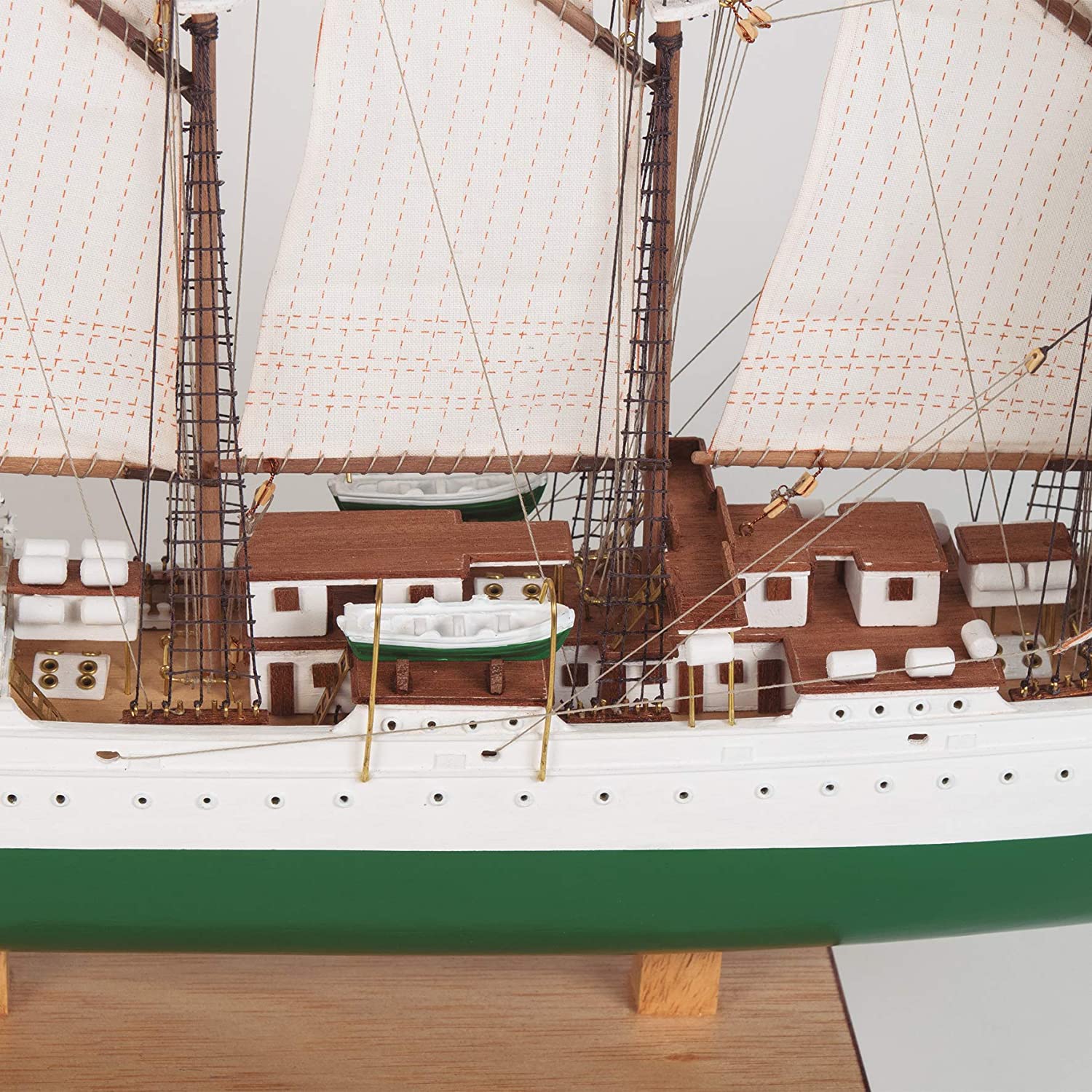 maqueta J.S. Elcano detalle