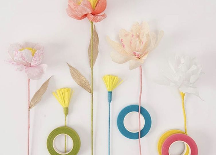 Tape floral amarillo