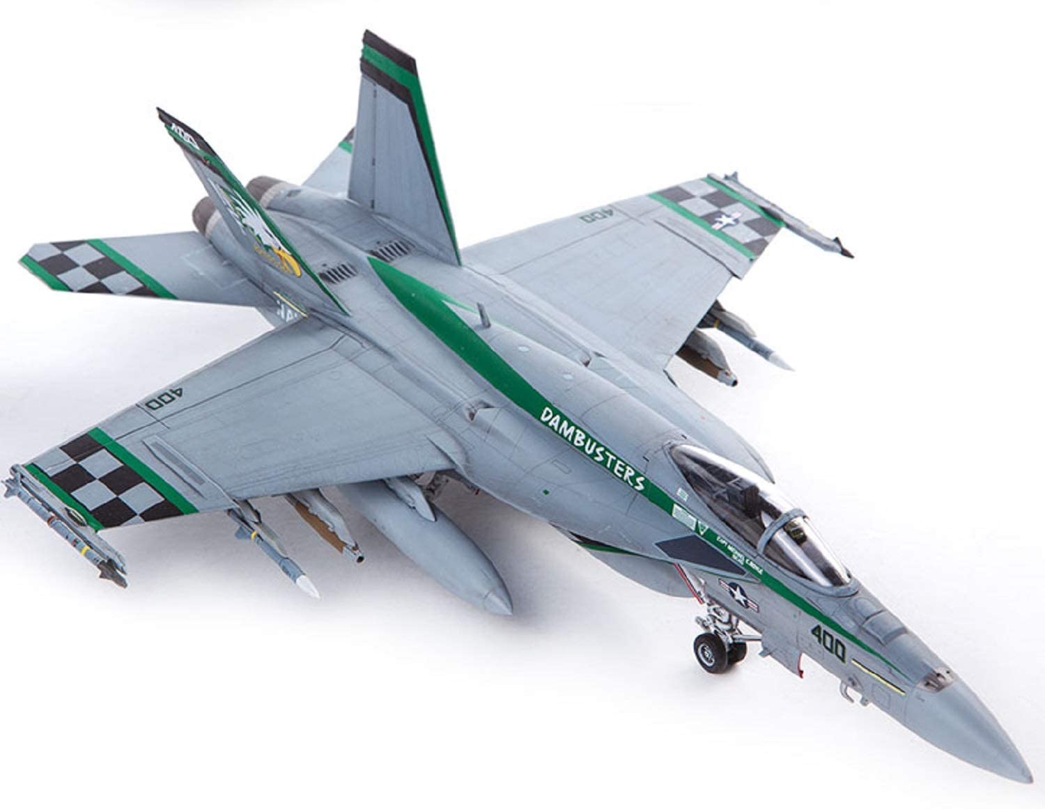 1:72 USN F/A-18E VFA-195 Chippy Ho Art.-Nr. 12565