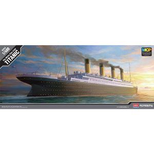 1:400 The White Star Liner Titanic Art.-Nr. 14215