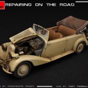 1:35 Coche+figuras Repairing on the Road Typ 170V Art.-Nr. 47735295