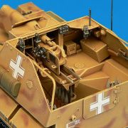 1:35 Jagdpanzer SU-76(r) con Tripulación Art.-Nr. 35053