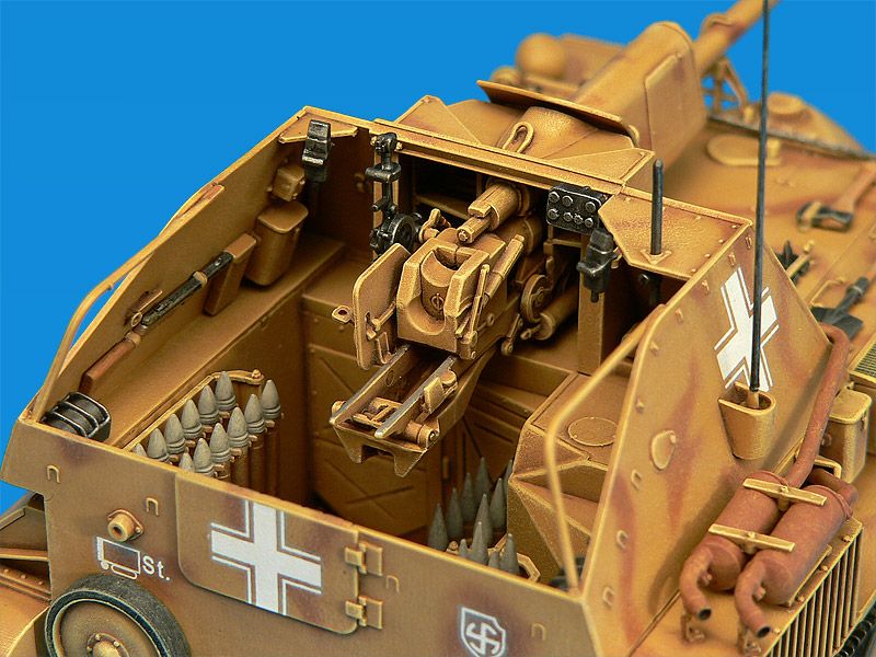 1:35 Jagdpanzer SU-76(r) con Tripulación Art.-Nr. 35053