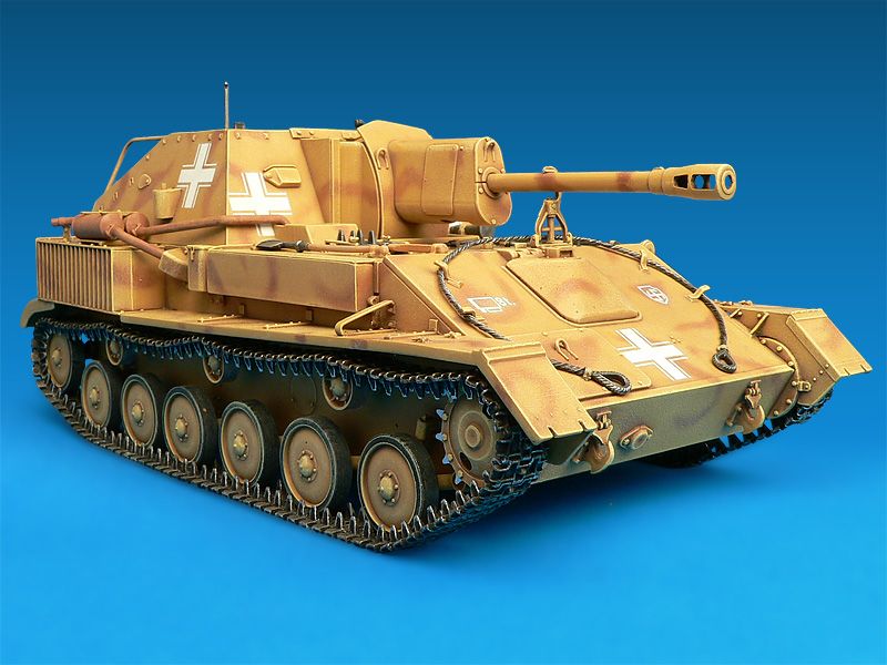 1:35 Jagdpanzer SU-76(r) con Tripulación Art.-Nr. 35053