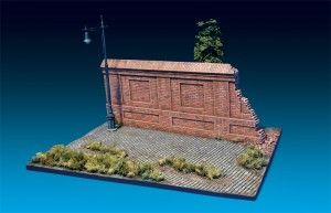 1:35 Diorama with Brick Wall Art.-Nr. 36055