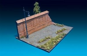1:35 Diorama with Brick Wall Art.-Nr. 36055