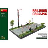 miniart-36059-diorama-railroad-crossing-1-35.jpg