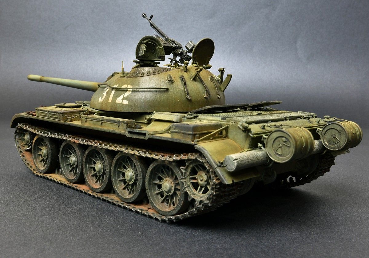 1:35 T-54A Soviet Medium Tank Art.-Nr. 37017