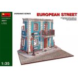 miniart-diorama-european-street-1-35.jpg