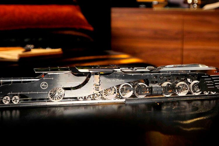 Maqueta Metálica Dazzling Steamliner Art.-Nr. T4M38017