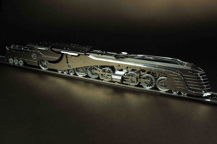 Maqueta Metálica Dazzling Steamliner Art.-Nr. T4M38017