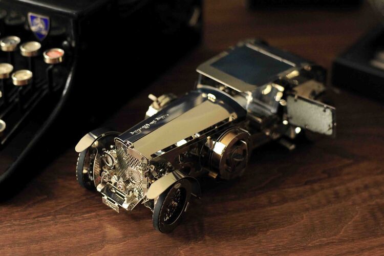 Maqueta Metálica Luxury Roadster Art.-Nr. T4M38027