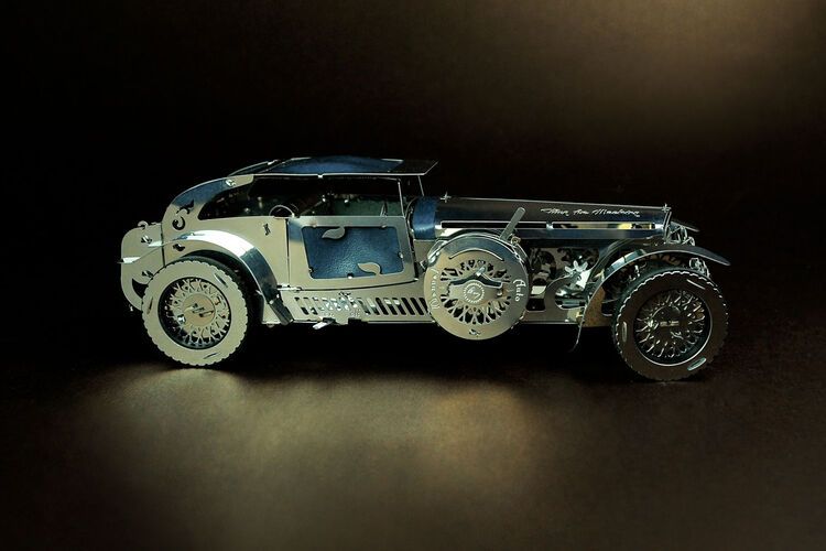 Maqueta Metálica Luxury Roadster Art.-Nr. T4M38027