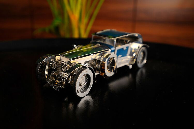Maqueta Metálica Luxury Roadster Art.-Nr. T4M38027