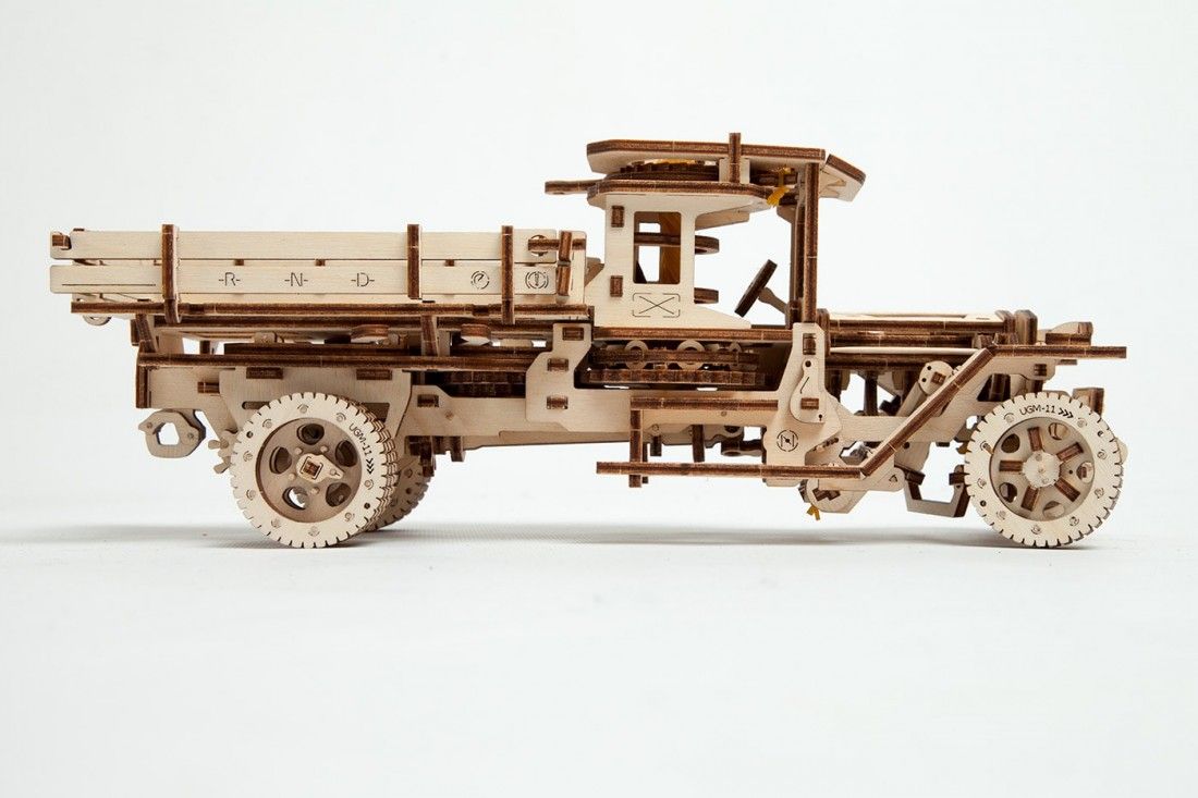 Camión UGM-11 Art.-Nr. 70015