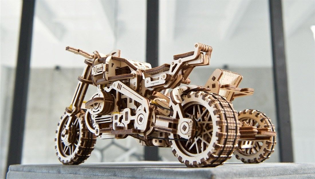 Moto Scrambler UGR-10 con sidecar Art.-Nr. 70137