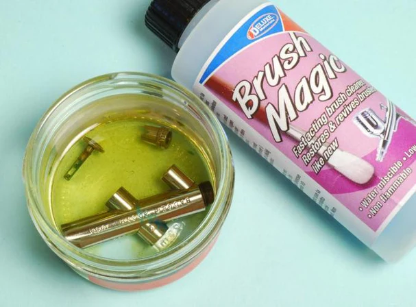 deluxe brush magic 125 ml. art. nr. ac19