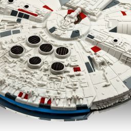 1:241 star wars millennium falcon art. nr. 03600