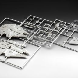 1:241 star wars millennium falcon art. nr. 03600