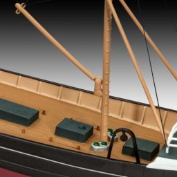 1:142 northsea fishing trawler art. nr. 05204