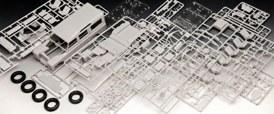 1:24 land rover series iii art. nr. 07047
