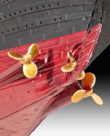 1:700 r.m.s. titanic art. nr. 05210