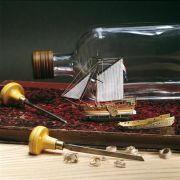 maqueta de madera barco en botella golden yatch art. nr. 1350