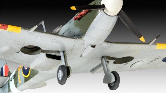 1:72 combat set messerschmitt bf109g 10 & spitfire mk.v art. nr. 03710