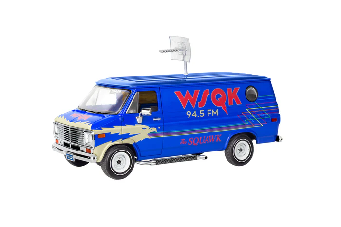 1:25 furgoneta gmc de la emisora wsqk de la serie "stranger things" art. nr. 07732