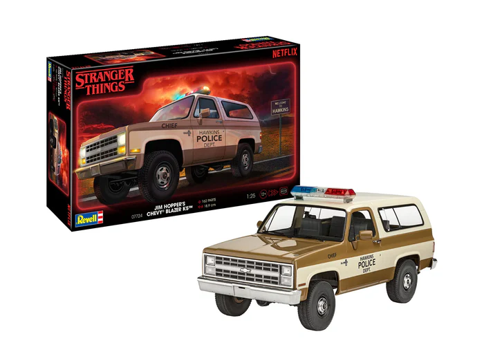 1:25 1985 Chevrolet K5 Blazer de la serie «Stranger Things» Art.-Nr. 07724