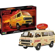 1:25 vw t3 bus "surfer boy" de la serie "stranger things" art. nr. 07725