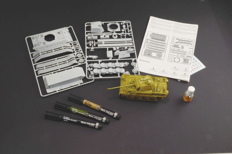 1:56 panther sd.kfz.171 ausf. a + pegamento + 3 rotuladores de pincel acrílicos art. nr. 75003